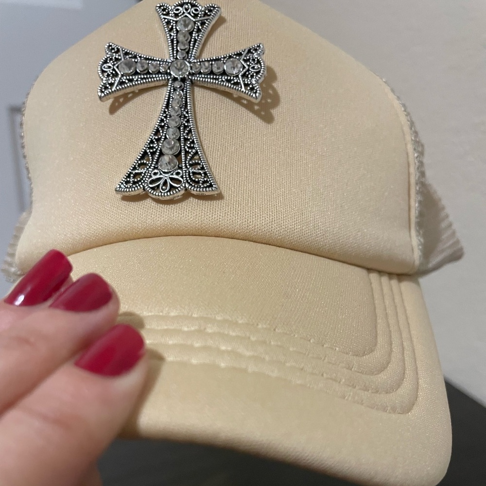 New Cream Beige Nude Trucker SnapBack Cap 2.5” Silver Cross Diamond Accent